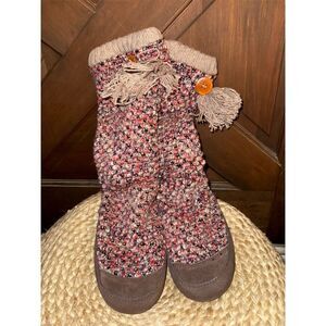 Acorn Women's Tassel Bootie Slippers‎ Red Size XL 9.5-10.5 Casual NWOT